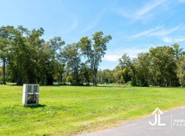 Terreno · 1503m² · Terreno en Venta en 2e de Pinares Country Club