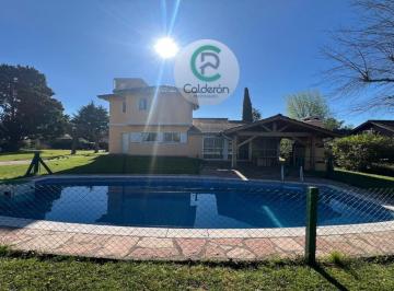 Casa · 160m² · 4 Ambientes · 5 Cocheras · Casa en Venta en Banco Provincia, Moreno, G. B. a. Zona Oeste
