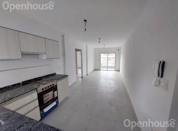 Departamento · 54m² · 3 Ambientes · Departamento 3 Ambientes con Balcon Al Frente en Caseros