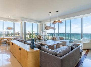 Foto1 · Penthouse Premium Frente Al Mar en Playa Brava: Piscina Privada y Vistas Ininterrumpidas a La Isla