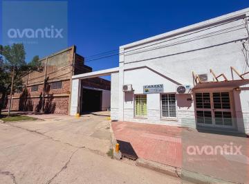 Depósito · 916m² · Depósito Comercial de Gran Escala en Zona Urbana
