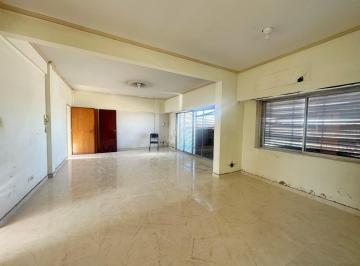 Bodega-Galpón · 420m² · 4 Ambientes · 1 Cochera · Venta Galpón con Casa Patio Terraza Oficina Lanús Oeste