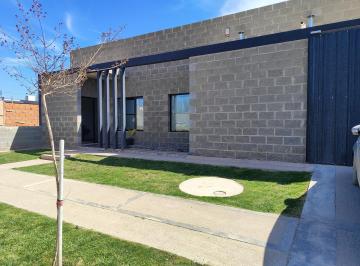 Casa · 397m² · 3 Dormitorios · 2 Cocheras · Casa 3 Dorm y Pileta