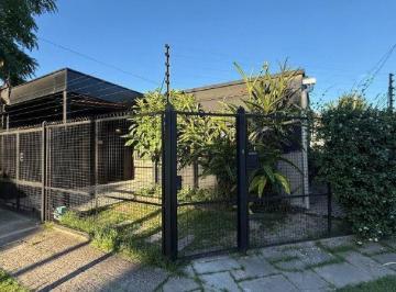 Casa · 120m² · 4 Ambientes · 1 Cochera · Casa en Ituzaingó