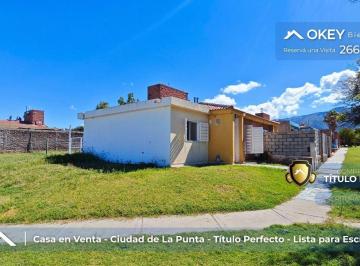 Casa de 3 ambientes, La Punta · Casa en Venta en La Punta, Excelente Ubicación