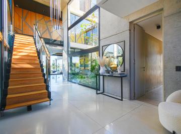 Casa de 8 ambientes, Tigre · Exclusiva Casa en Venta Al Lago Central El Golf Nordelta