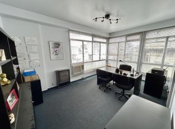 Oficina comercial · 42m² · 3 Ambientes · Oficina en Venta - Impecable Lista Para Entrar - Tribunales