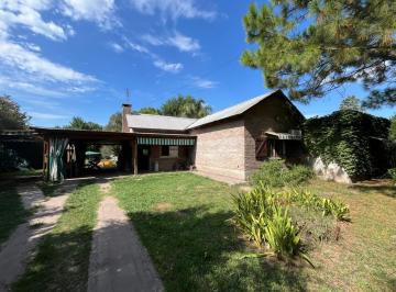 Casa · 347m² · 4 Ambientes · 1 Cochera · José Ingenieros 5700 - (Garita 15 Bis)