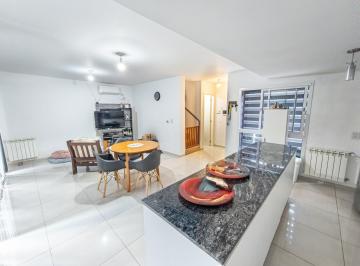 Casa · 93m² · 3 Ambientes · 2 Cocheras · Duplex en Liquidacion por Viaje