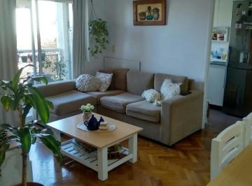 Departamento · 60m² · 3 Ambientes · Venta Departamento Almagro Tres Ambientes Frente Balcon