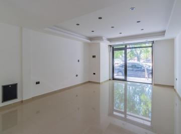 Local comercial · 40m² · 1 Ambiente · Local - Frente - Patio - Baño - San Jose