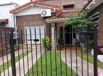 PH de 3 ambientes, San Fernando · Casa Planta Baja y Departamento con Entrada Independiente en Planta Alta