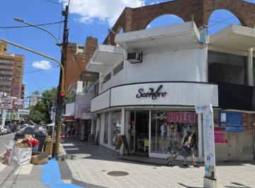 Local comercial · 40m² · Local Sobre 9 de Julio Sin Llave