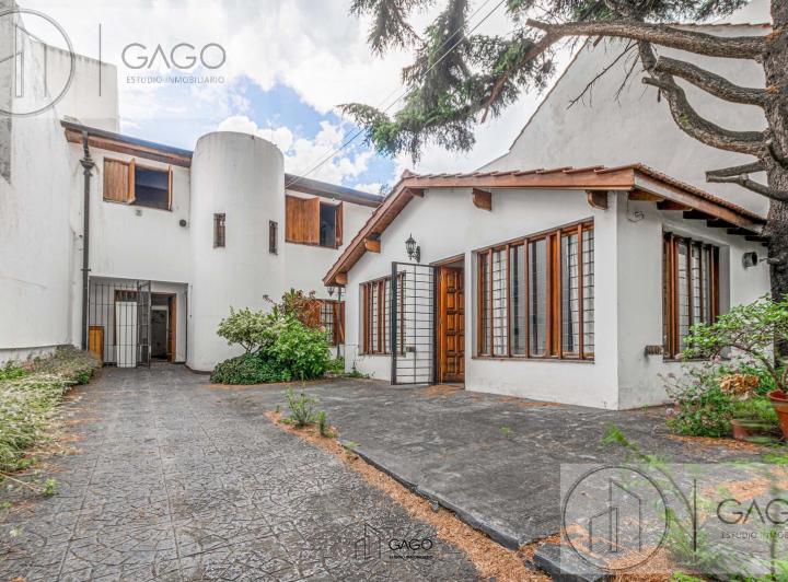 Casa en venta en Chauvin · 6 ambientes