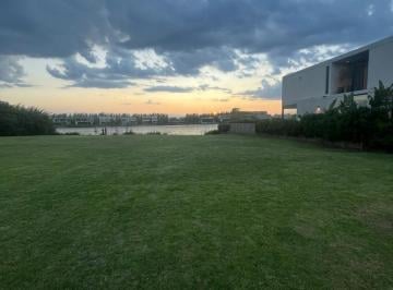 Terreno en Venta  Troncos del Talar · Lote Al Agua Barbarita!