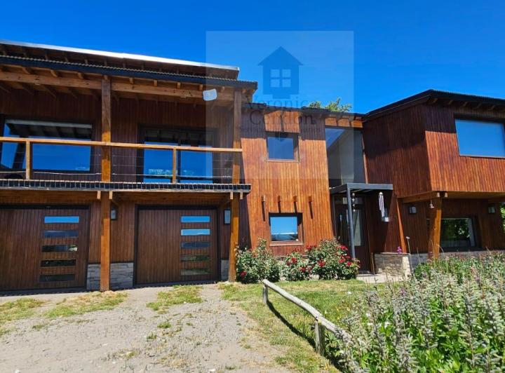 Casa · 227m² · 4 Ambientes · 2 Cocheras