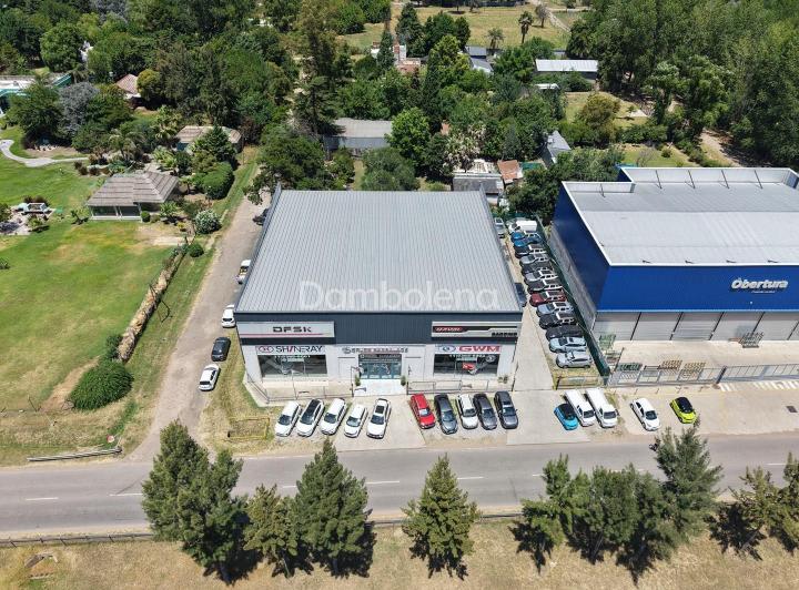 Local comercial · 900m²