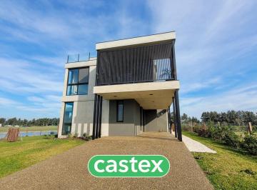 Casa · 346m² · 4 Dormitorios · Casa a La Venta en Puentes, Nordelta
