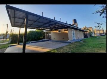 Casa de 8 ambientes, Córdoba · Venta Casa 3 Dorm Bº Privado Siloe - Villa Esquiu