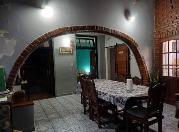 PH · 80m² · 4 Ambientes · PH en Venta - 3 Dorm. 1 Baño - 100 m² - Villa Ballester