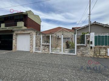 Casa · 143m² · 3 Ambientes · 2 Cocheras · Casa en San Andrés
