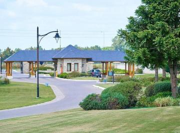 Terreno · 979m² · Lote en Venta en La Providencia Country Club. Canning, Ezeiza.