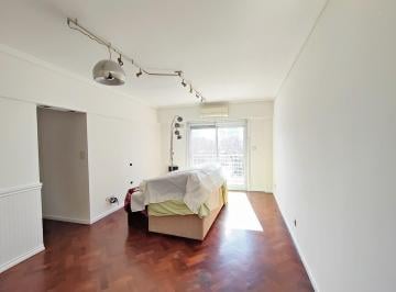 Departamento · 66m² · 4 Ambientes · San Cristobal 4 Ambientes con Balcon, Contrafrente a Pulmon, Baño y Toilette