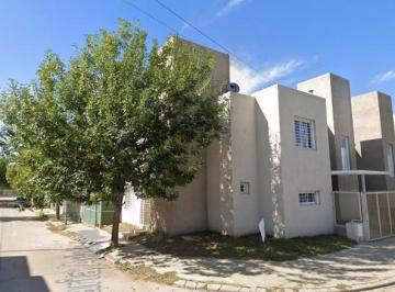 Casa · 95m² · 4 Ambientes · 1 Cochera · Venta Duplex 3 Dorm. Zona Sur
