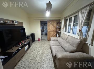Casa · 137m² · 3 Ambientes · 1 Cochera · Venta Casa de 3 Ambientes con Cochera en Wilde