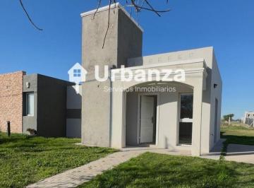 Casa de 4 ambientes, Alta Gracia · Casa 2 Dorm. con Pileta en Reserva Tajamar, Alta Gracia, Córdoba