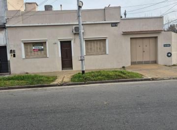 Casa de 3 ambientes, Avellaneda · Venta Casa 3 Ambientes en Muy Buen Estado