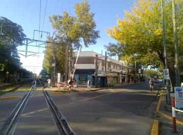 Oficina comercial Alquiler 130m² de 6 ambientes · Alquiler Profesional o Comercial. Ubicación Estratégica, Frente a Estación