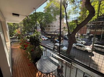 Departamento de 4 ambientes, Palermo · Excelente Piso 4 Ambientes Al Frente con Balcon y Patio