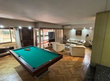 Departamento de 4 ambientes, Palermo · Amplio y Señorial Semipiso en Botanico!