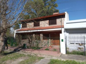 Casa de 6 ambientes, Punta Indio · Casa Tipo Chalet con 3 Dorm. en Venta en Verónica, Lote 650 m²
