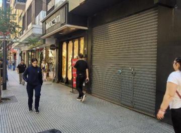 Local comercial , Recoleta · Local Av Santa Fe Al 3000, Disponible, Alto Impacto