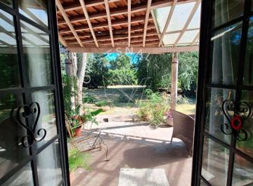 Casa de 3 ambientes, Oliveros · Venta Casa 2 Dorm.