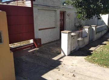 PH · 210m² · 4 Ambientes · 1 Cochera · Casa - San Carlos