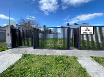 Terreno · 376m² · Terreno Ubicado en Villa Elisa, con Rapido Acceso a La Autopista Buenos Aires - La Plata con un Tota