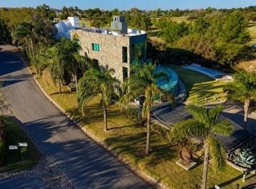 Casa de 9 ambientes, Córdoba · Venta Casa Country Lomas de La Carolina
