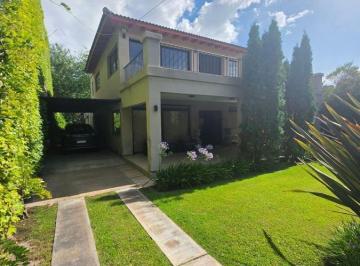 Casa · 331m² · 6 Ambientes · 2 Cocheras · Venta Casa Barrio Privado Club de Campo Mendoza