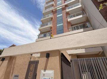 Departamento de 2 ambientes, La Matanza · Semipiso de 2 Ambientes - Balcon - Suite - Centrico // Sgto. Cabral 49