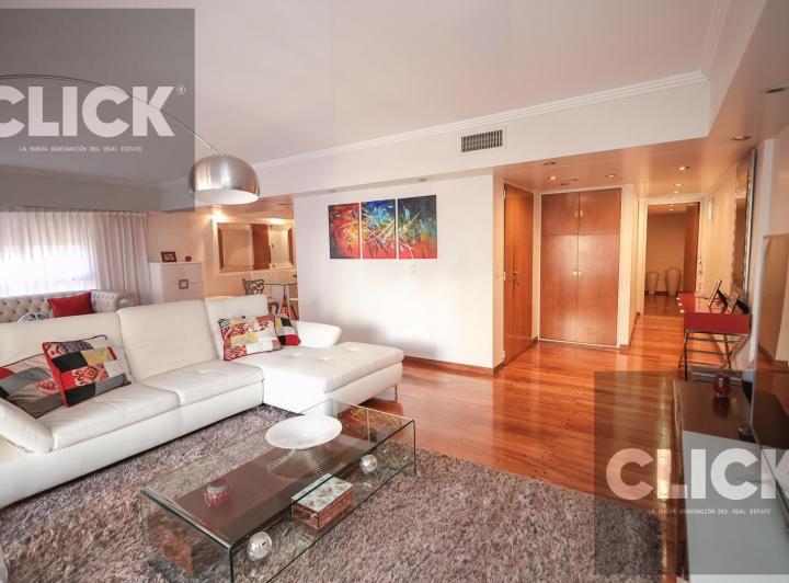 Venta - Piso de 5 Ambientes con Balcón - 2 Cocheras - Torre de Categoría – La Imprenta