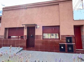 PH de 3 ambientes, Lanús · Venta. PH Al Frente, 3 Amb con Patio y Quincho