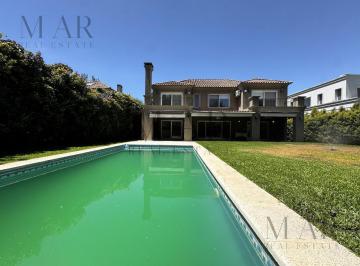 Casa · 300m² · 10 Ambientes · 4 Cocheras · Casa en Venta en La Alameda, Nordelta