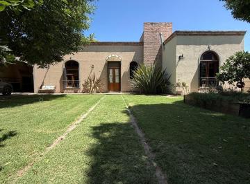 Casa de 5 ambientes, Saladillo · Hermosa Casa en Barrio Los Troncos, Saladillo