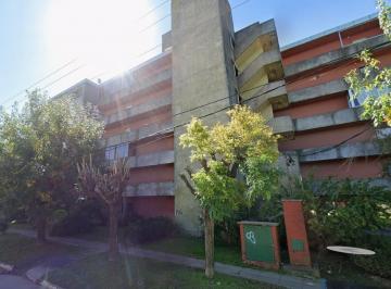 Departamento · 2m² · 4 Ambientes · Departamento en Venta - Calle 4 Bis E/610 y 611 - Aeropuerto - La Plata