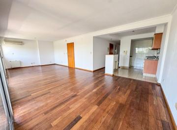Departamento · 87m² · 3 Ambientes · 1 Cochera · Av Rivadavia 2100 - Piso Exclusivo en Venta de 2 Dorm. - Rosario, Zona Rio