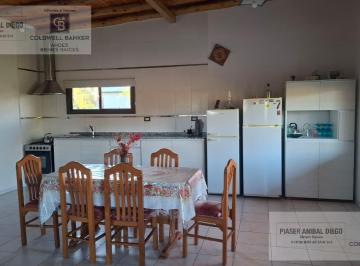 Casa · 121m² · 4 Ambientes · 3 Cocheras · Casa en Las Paredes - Villa Aurora
