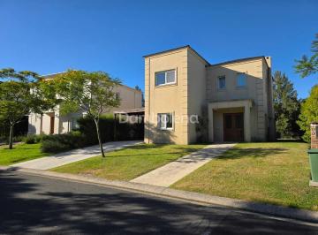 Casa · 220m² · 5 Ambientes · 2 Cocheras · Casa en Venta, Castaños, Nordelta, Tigre
